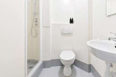 1 bed studio, Johnston Street, City Centre, Dundee, DD11PJ - Image 3